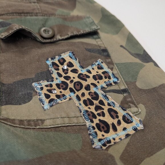 Rothco Size XS Camo Cargo Cropped Pants With Decorative Patches - Picture 4 of 16